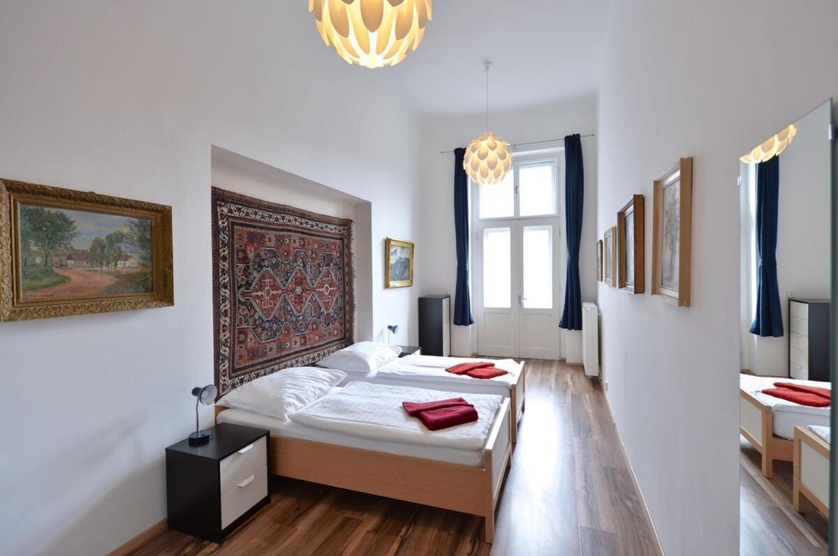 Apartment 13 Single Beds In Centrum